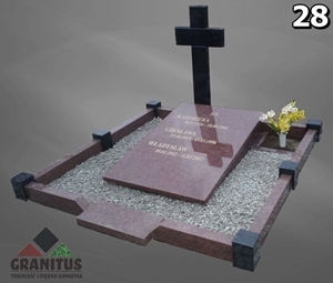 28 nagrobek podwójny z ogrodzeniem